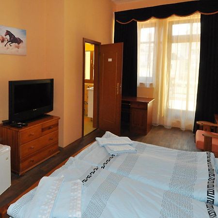 Hotel U Radnice Louny Room photo
