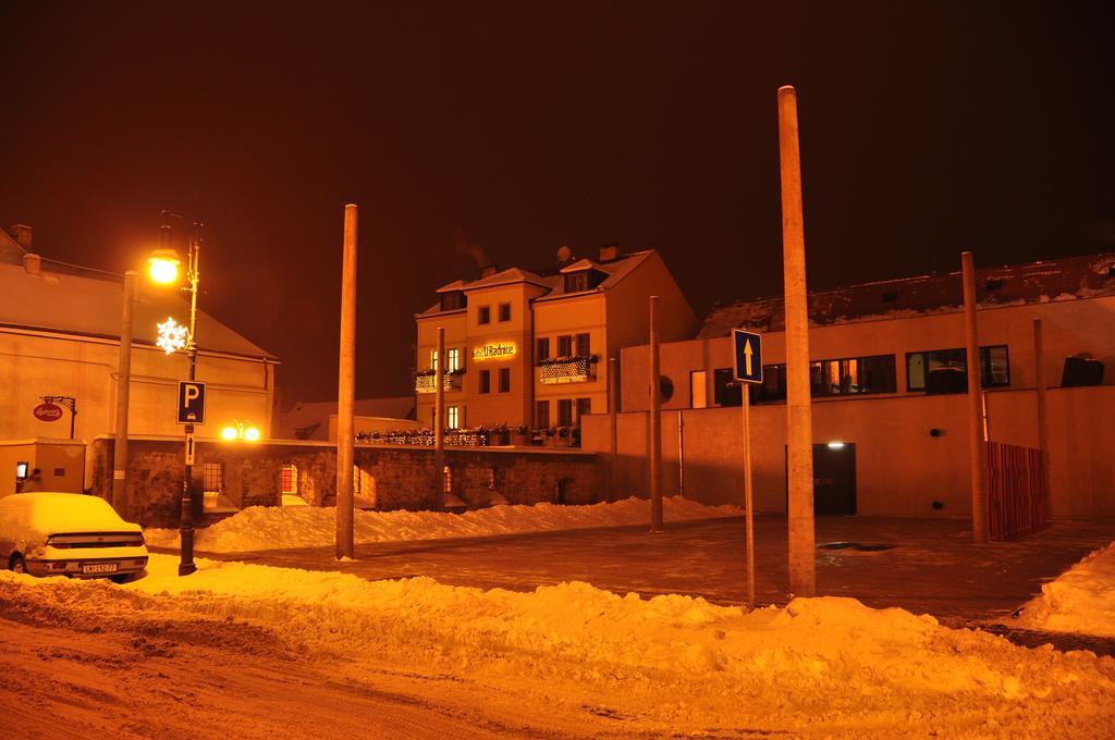 Hotel U Radnice Louny Exterior photo